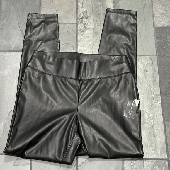 INC International Concepts NWT Black Faux Leather Pull-On Legging - size 10 - Picture 4 of 7